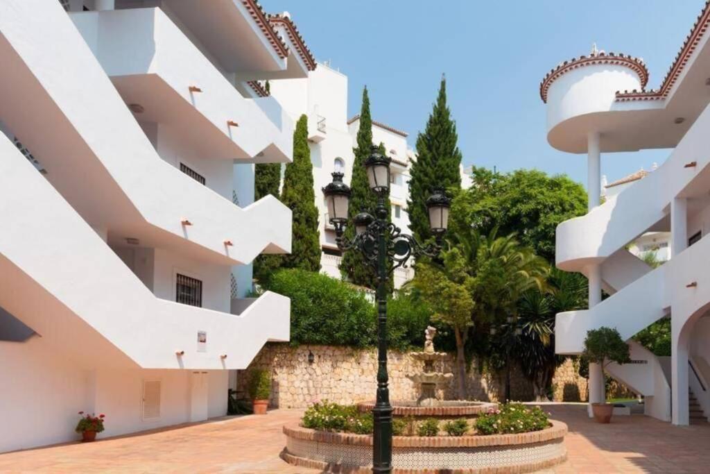Macas Apartment Parque De La Paloma Pueblo Quinta Benalmadena Con Vistas Al Mar Piscina Y A 3 Minutos De La Playa Bagian luar foto